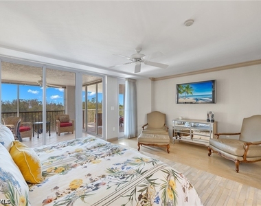 6849 Grenadier Boulevard - Photo Thumbnail 20
