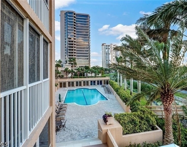 6849 Grenadier Boulevard - Photo Thumbnail 3