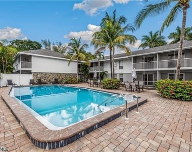 1849 Maravilla Avenue - Photo Thumbnail 1