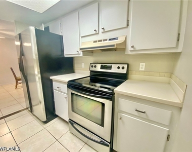 1849 Maravilla Avenue - Photo Thumbnail 2