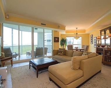 295 Grande Way - Photo Thumbnail 1