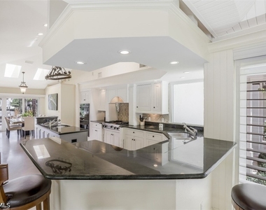 655 Galleon Drive - Photo Thumbnail 10