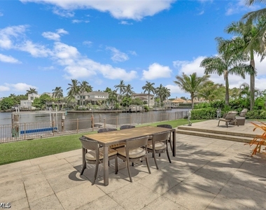 655 Galleon Drive - Photo Thumbnail 27