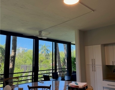 5555 Heron Point Drive - Photo Thumbnail 14