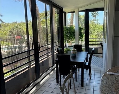 5555 Heron Point Drive - Photo Thumbnail 13