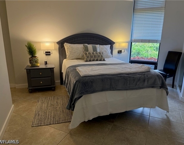 5555 Heron Point Drive - Photo Thumbnail 17