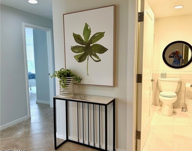 5555 Heron Point Drive - Photo Thumbnail 8