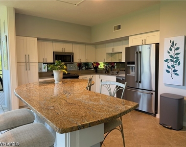 5555 Heron Point Drive - Photo Thumbnail 11