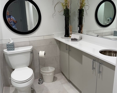 5555 Heron Point Drive - Photo Thumbnail 22