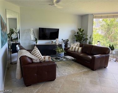 5555 Heron Point Drive - Photo Thumbnail 15