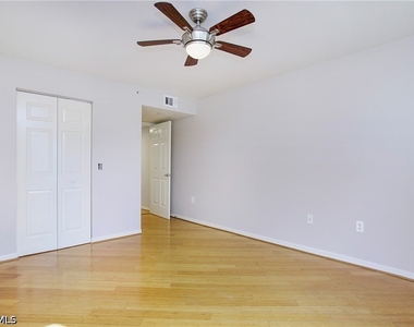 8271 Key Royal Circle - Photo Thumbnail 18