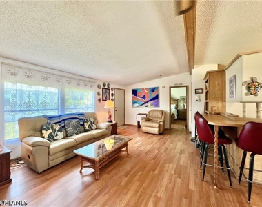 573 Cape Florida Lane - Photo Thumbnail 4