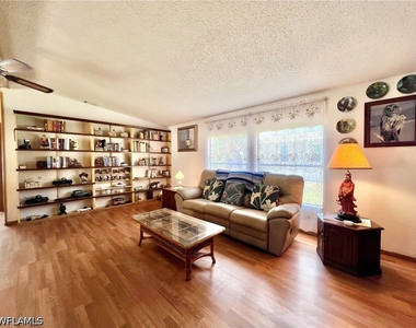 573 Cape Florida Lane - Photo Thumbnail 3