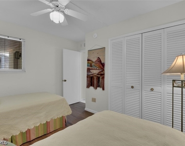 1300 Gulf Shore Boulevard N - Photo Thumbnail 14