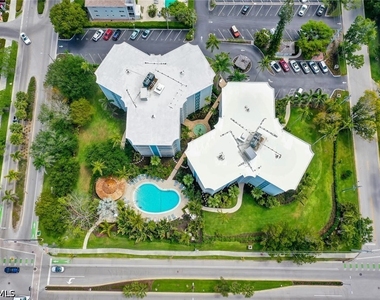 1300 Gulf Shore Boulevard N - Photo Thumbnail 21