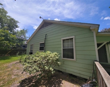 4301 Dorothy St - Photo Thumbnail 6
