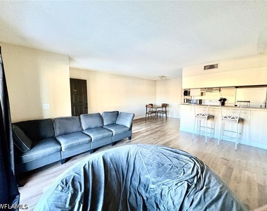 5315 Summerlin Road - Photo Thumbnail 23