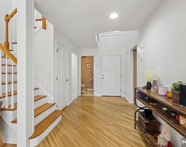 79 Lakeview - Photo Thumbnail 5