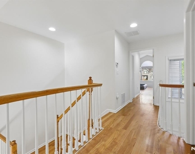 79 Lakeview - Photo Thumbnail 33