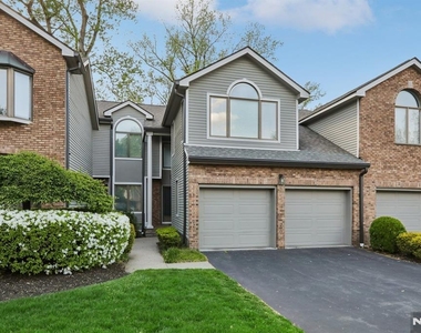 79 Lakeview - Photo Thumbnail 2
