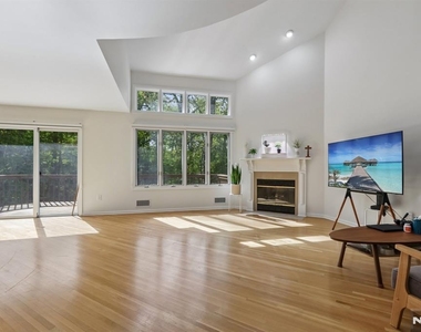 79 Lakeview - Photo Thumbnail 12