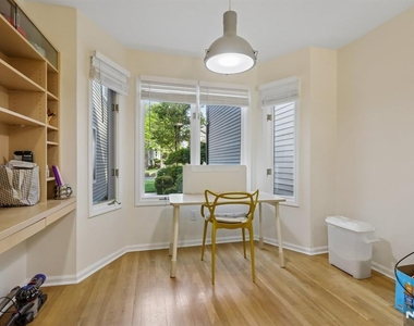 79 Lakeview - Photo Thumbnail 21