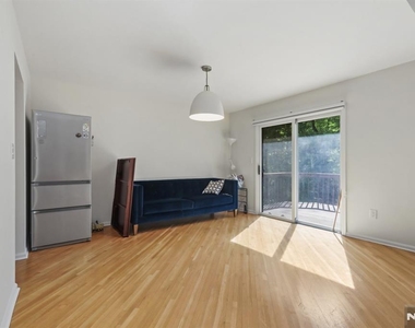 79 Lakeview - Photo Thumbnail 10