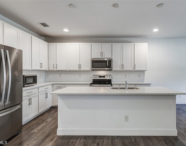 26483 Bonita Fairways Boulevard - Photo Thumbnail 8