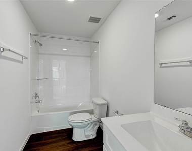 25821 Hedgerow Drive - Photo Thumbnail 34