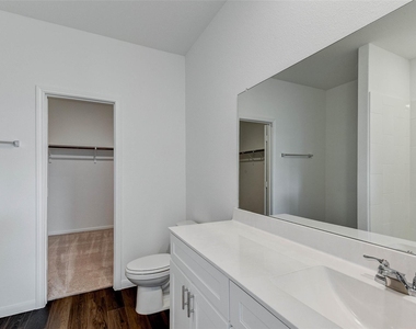 25821 Hedgerow Drive - Photo Thumbnail 22