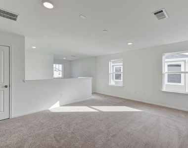 25821 Hedgerow Drive - Photo Thumbnail 35