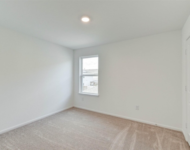 25821 Hedgerow Drive - Photo Thumbnail 38
