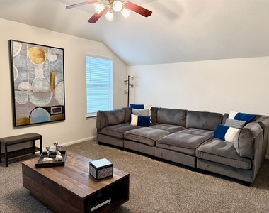 142 E Spindle Tree Circle - Photo Thumbnail 17