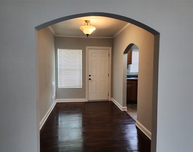 7124 Linden Street - Photo Thumbnail 5