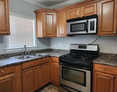 7124 Linden Street - Photo Thumbnail 15