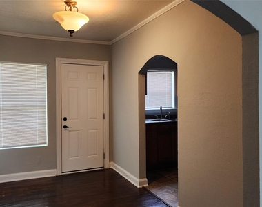 7124 Linden Street - Photo Thumbnail 6