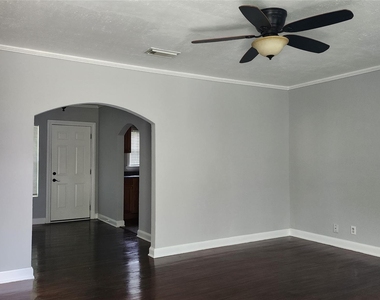 7124 Linden Street - Photo Thumbnail 4