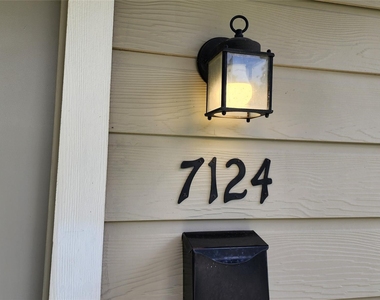 7124 Linden Street - Photo Thumbnail 3