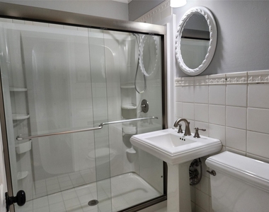 7124 Linden Street - Photo Thumbnail 11