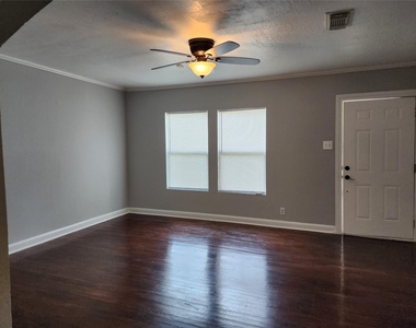 7124 Linden Street - Photo Thumbnail 8