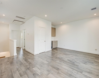5839 Dolores Street - Photo Thumbnail 28