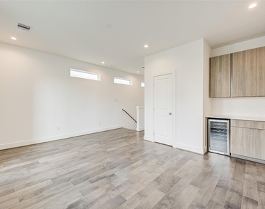 5839 Dolores Street - Photo Thumbnail 29