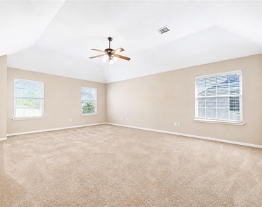 14009 Hollow Canyon Lane - Photo Thumbnail 12