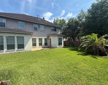 14009 Hollow Canyon Lane - Photo Thumbnail 18
