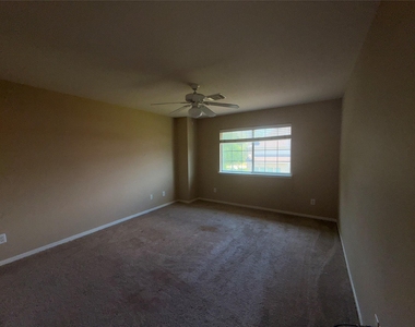 14009 Hollow Canyon Lane - Photo Thumbnail 10