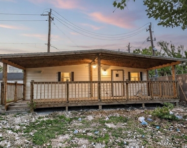 11211 Kittybrook  Drive - Photo Thumbnail 4