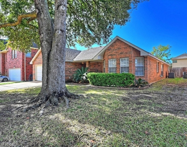 1226 Berrystone Trail - Photo Thumbnail 2