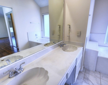 1226 Berrystone Trail - Photo Thumbnail 20