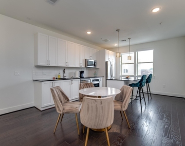4819 Caroline Street - Photo Thumbnail 18