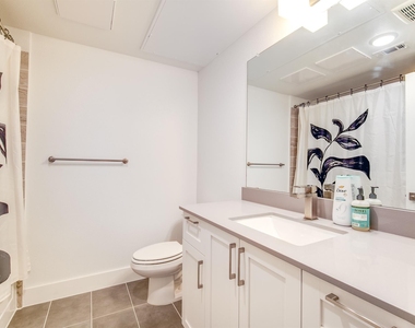 4819 Caroline Street - Photo Thumbnail 10